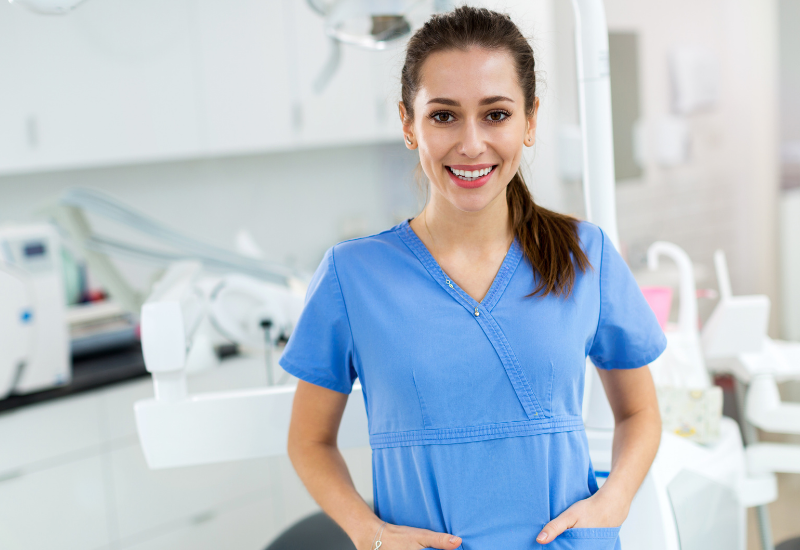 歯科助手から転職するべき？おすすめの職種や転職サイトを徹底解説